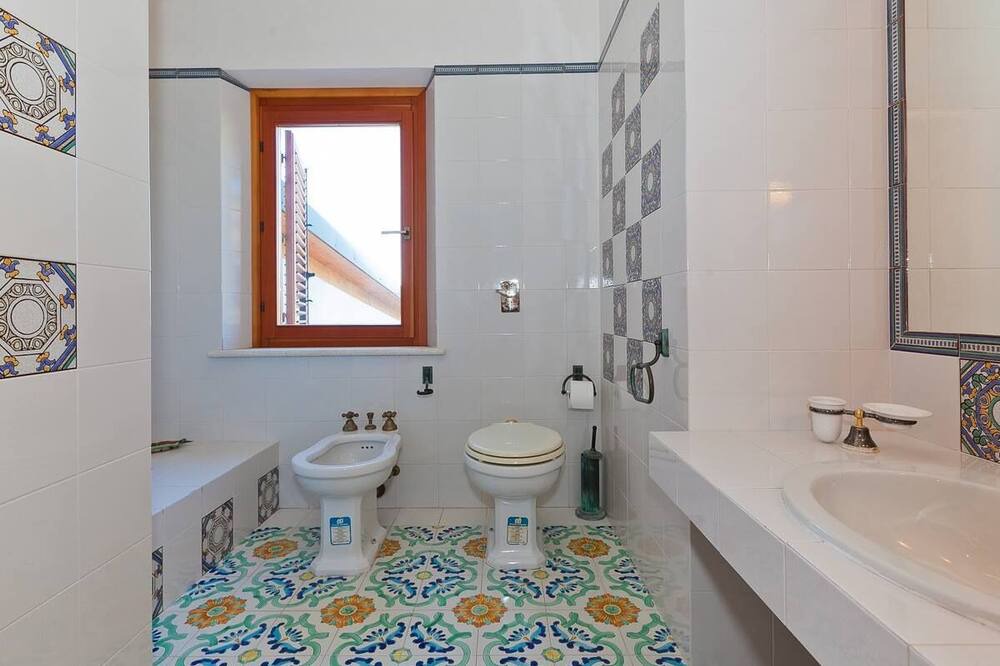 Photo of Bathroom in Valderice