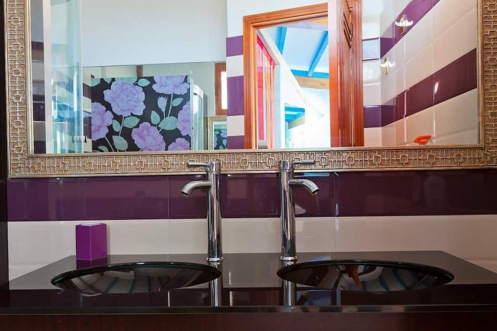 Photo of Bathroom in Valderice
