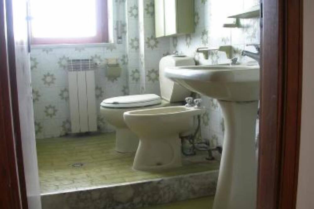 Photo of Bathroom in Riposto
