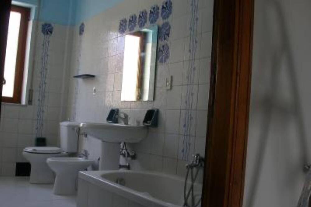 Photo of Bathroom in Riposto