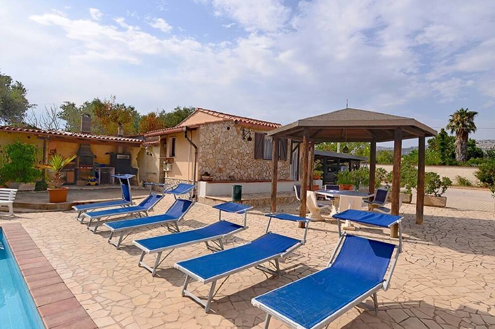 Photo of Outdoor in Solarino