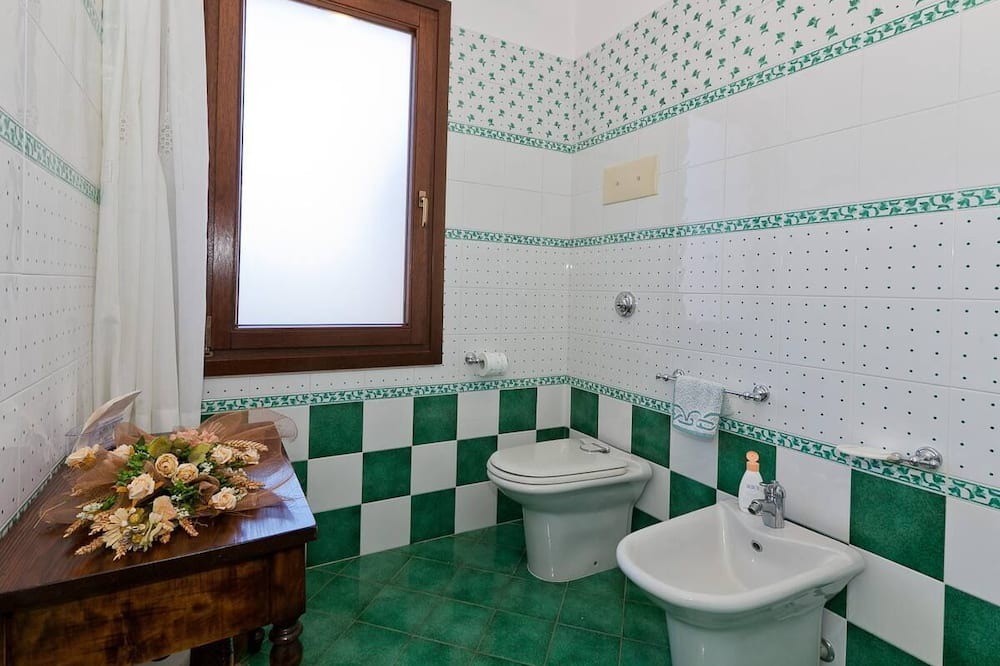 Photo of Bathroom in Cinisi