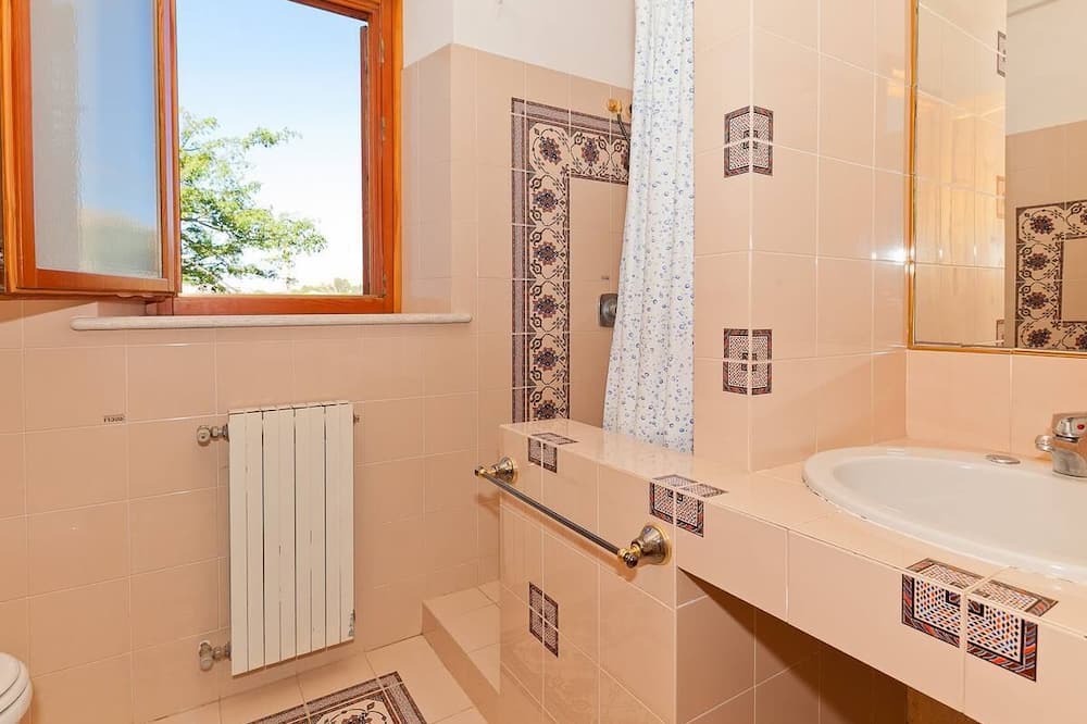 Photo of Bathroom in Valderice