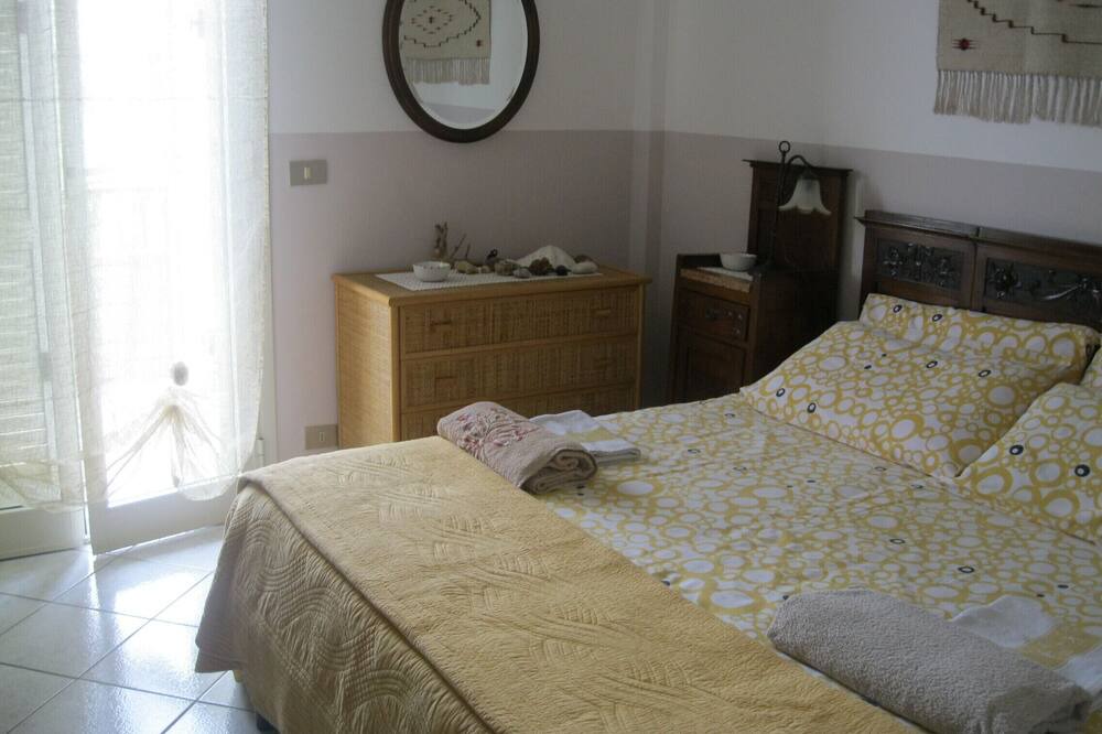 Photo of Bedroom in Torre Archirafi