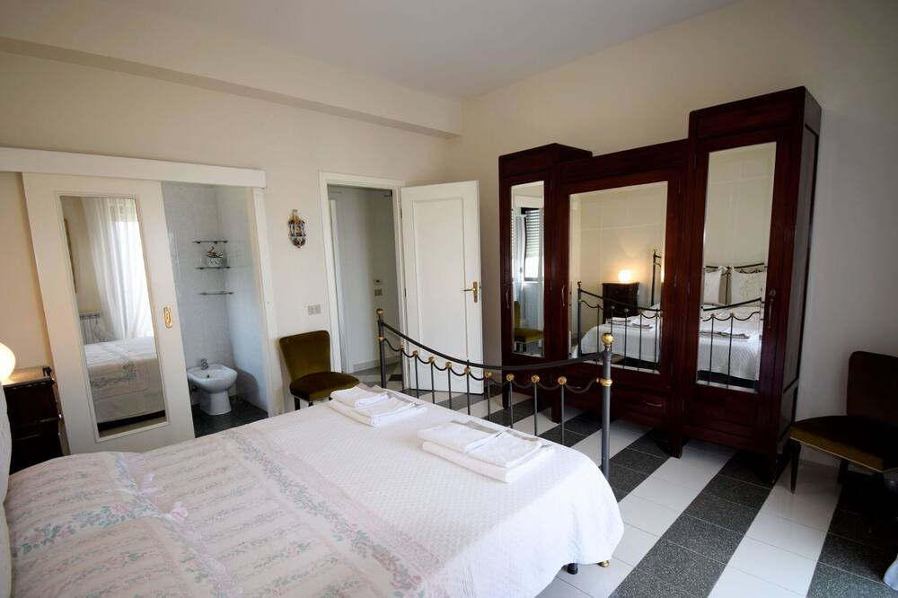 Photo of Bedroom in Riposto