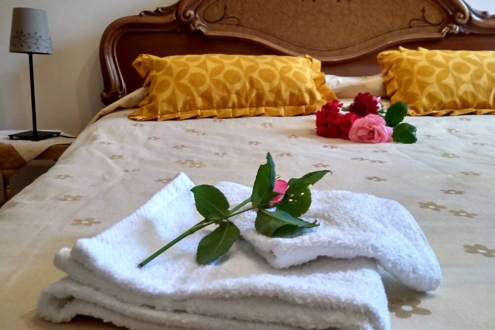 Photo of Bedroom in Santa Teresa di Riva