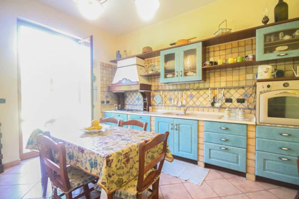 Photo of Kitchen in Santa Teresa di Riva