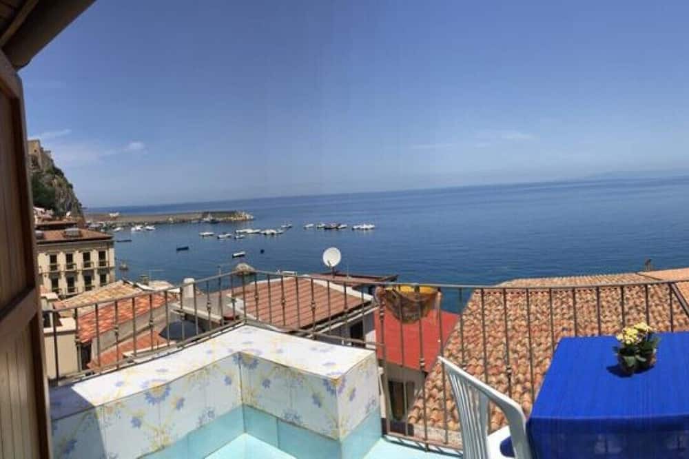 Photo of Patio Balcony in Scilla