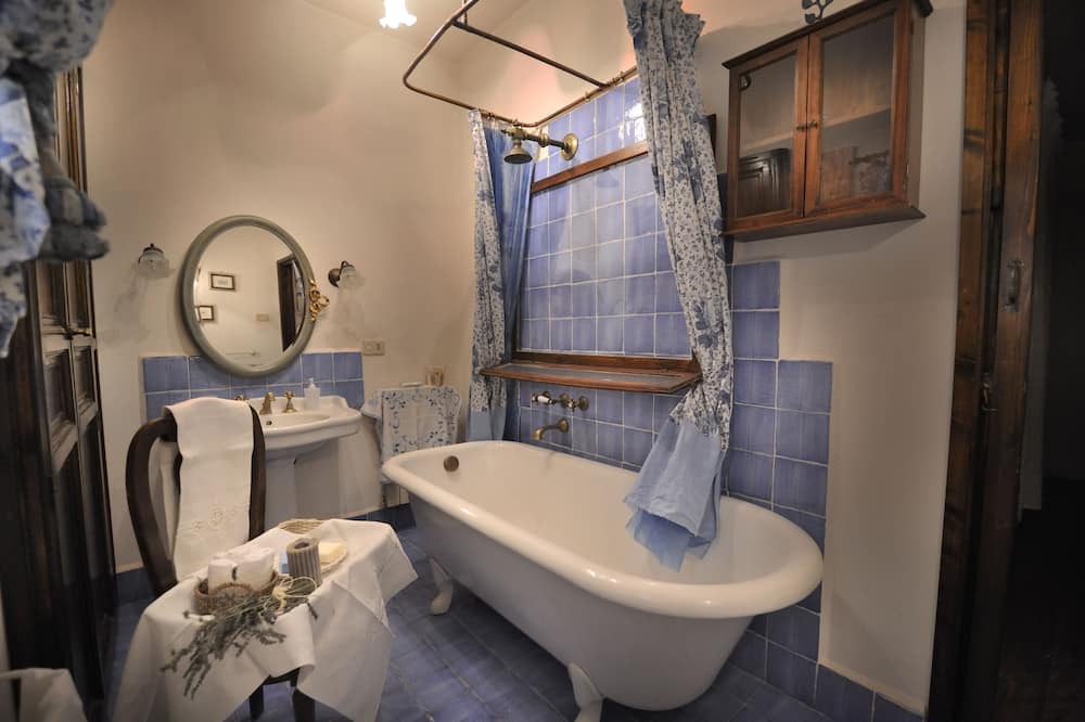 Photo of Bathroom in Caltanissetta
