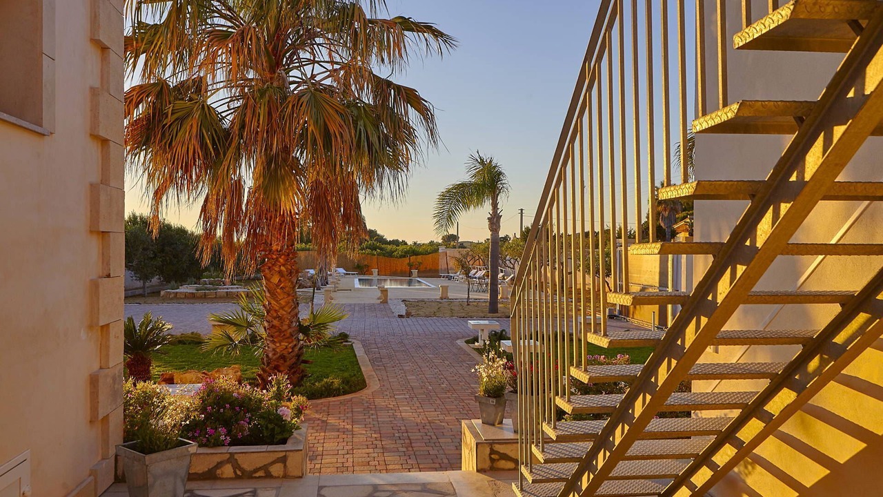 Photo of Outdoor in Arini