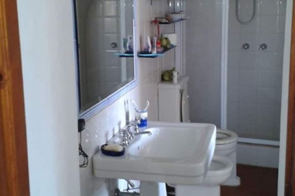 Photo of Bathroom in Filicudi Porto