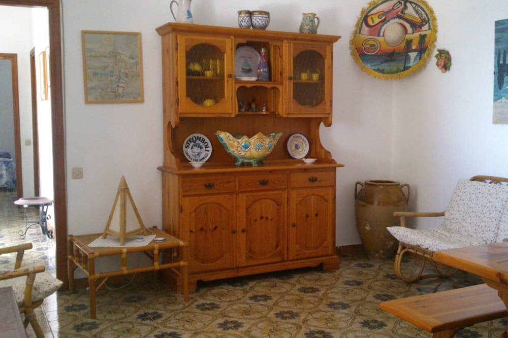 Photo of Livingroom in Stromboli