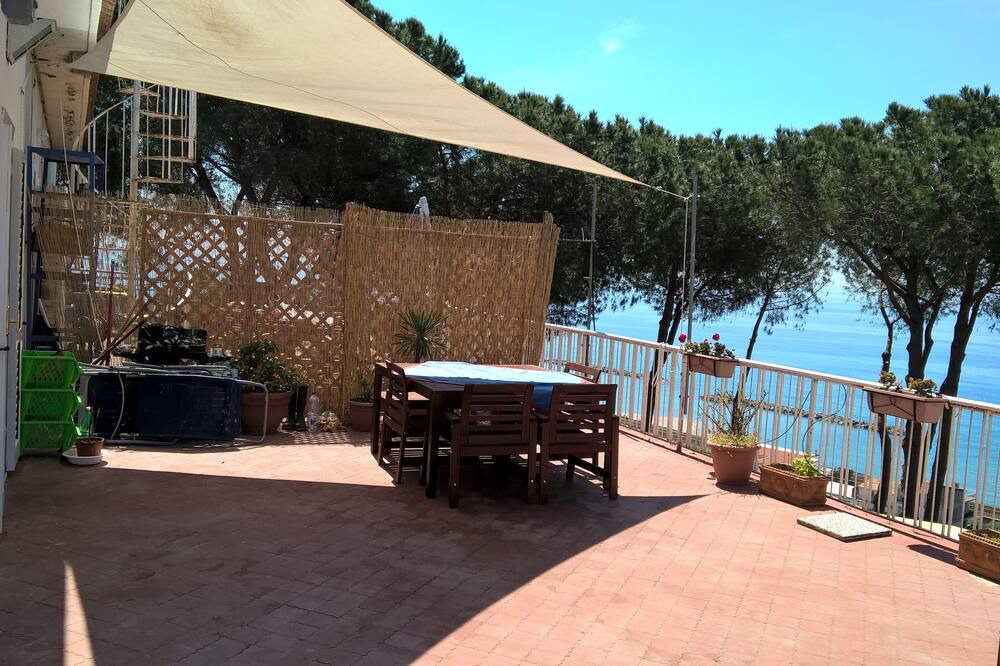 Photo of Patio Balcony in Belvedere Marittimo
