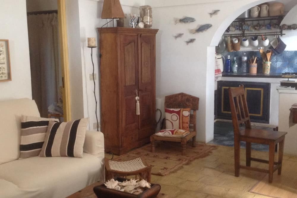 Photo of Livingroom in Pantelleria