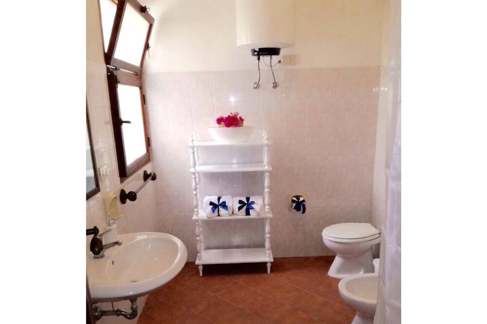 Photo of Bathroom in Villa Grazia di Carini
