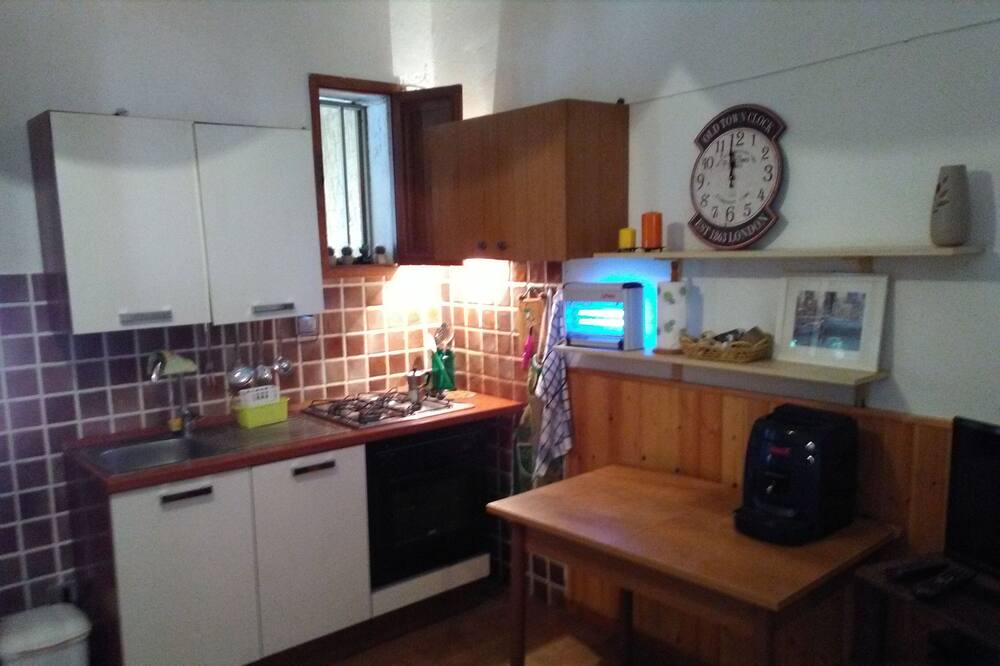 Photo of Kitchen in Vulcano Porto