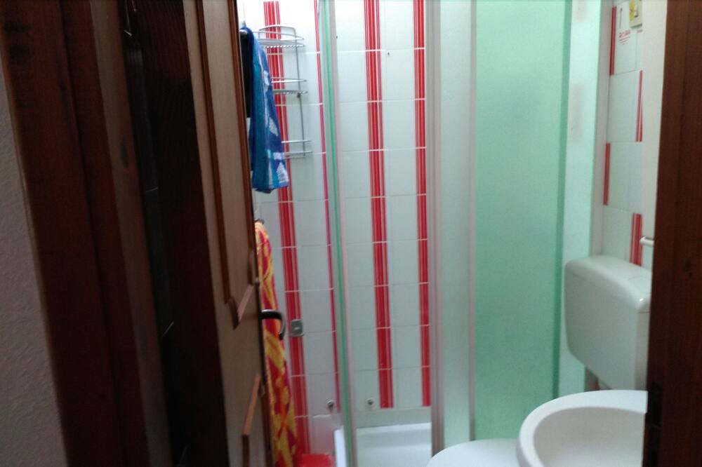 Photo of Bathroom in Vulcano Porto