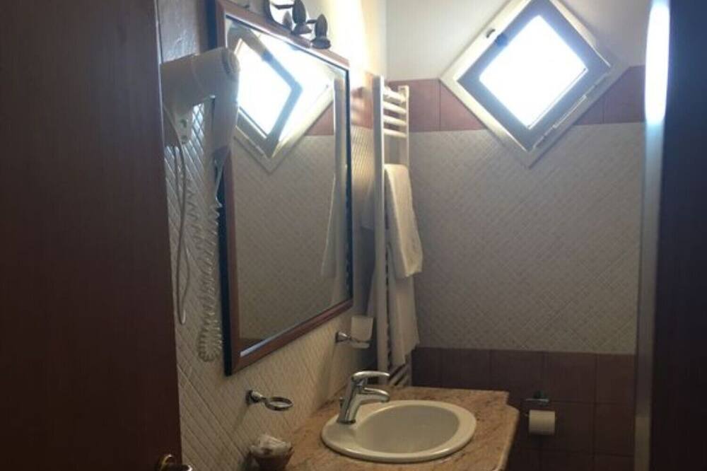 Photo of Bathroom in Coccorino