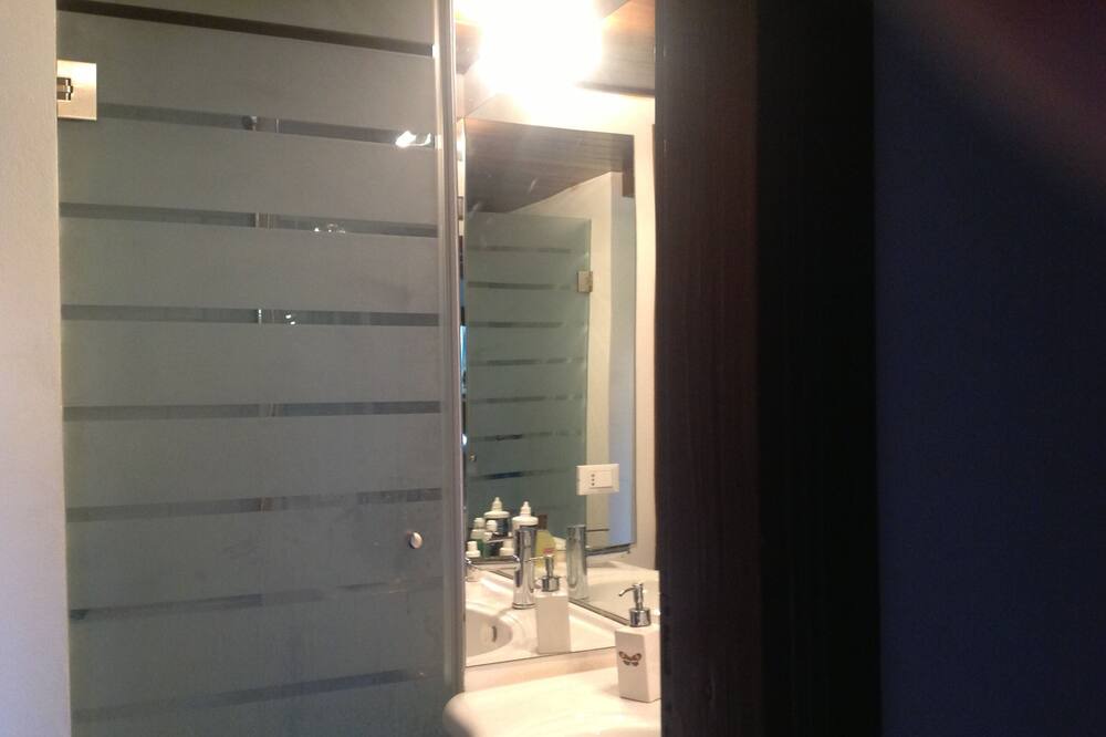 Photo of Bathroom in Marsala
