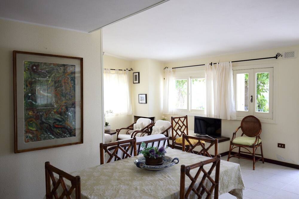 Photo of Livingroom in Santa Maria