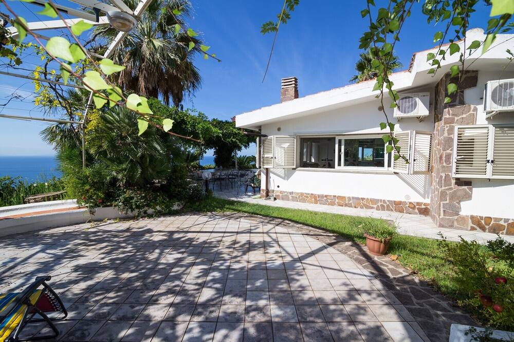 Photo of Outdoor in Santa Maria