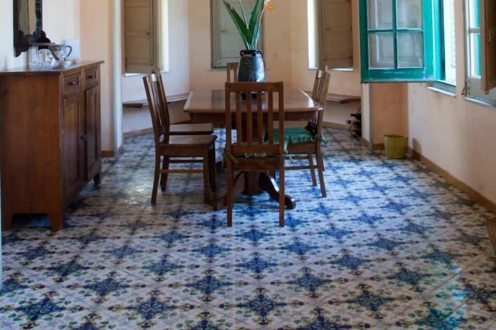 Photo of Livingroom in Mondello