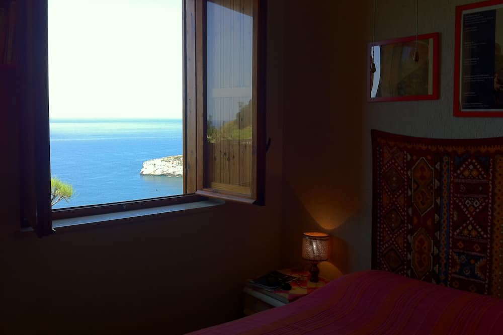 Photo of Bedroom in Scalea