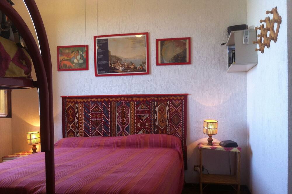 Photo of Bedroom in Scalea