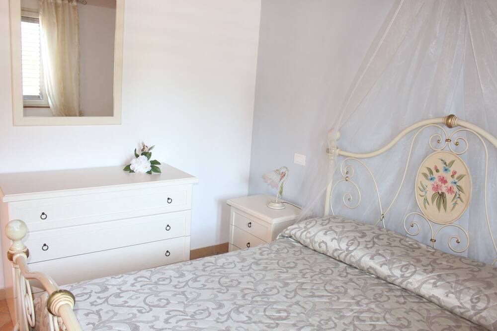 Photo of Bedroom in Trappeto
