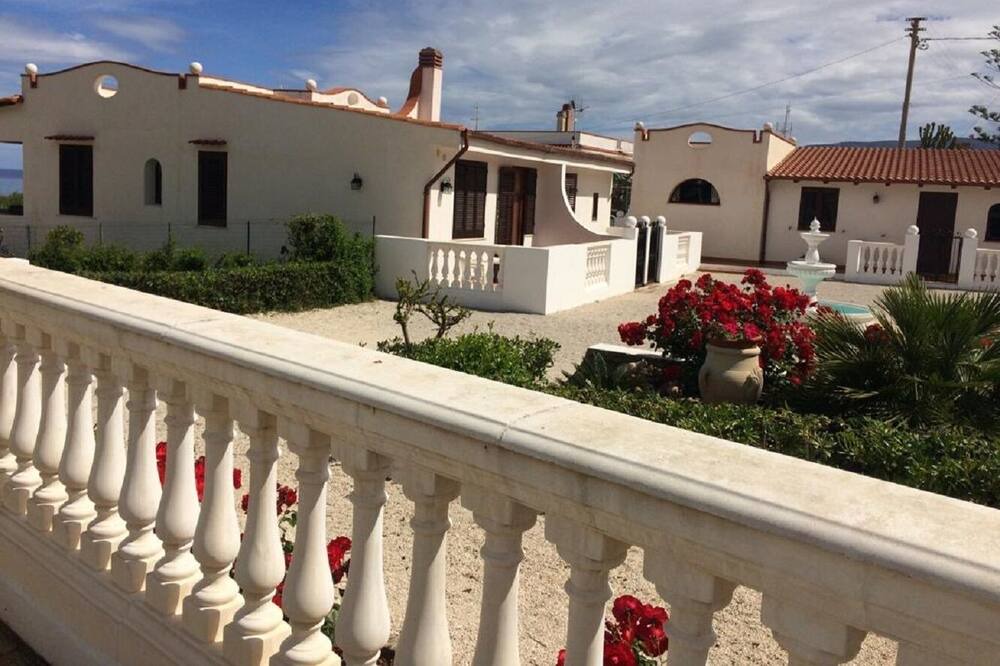 Photo of Patio Balcony in Trappeto