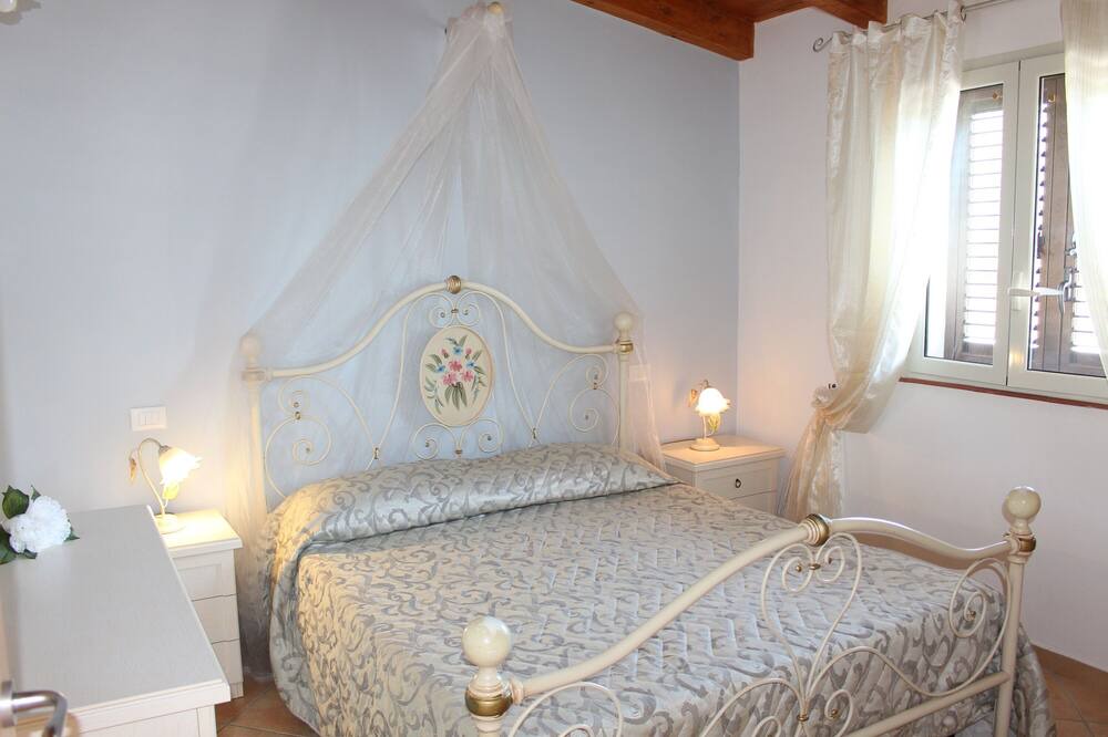 Photo of Bedroom in Trappeto
