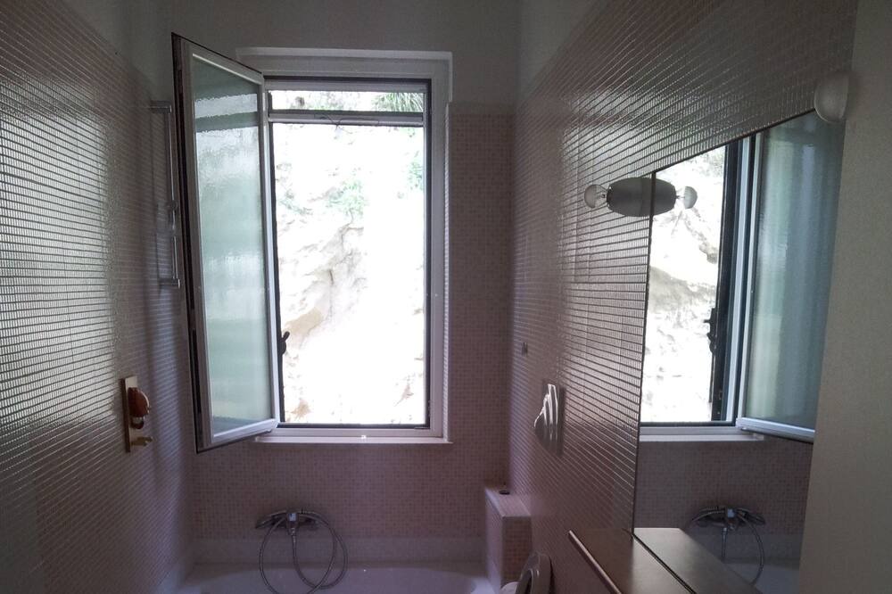 Photo of Bathroom in Roccella Jonica