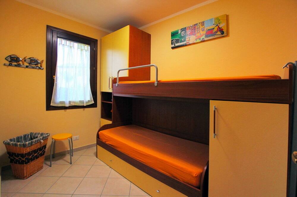 Photo of Bedroom in Campofelice di Roccella