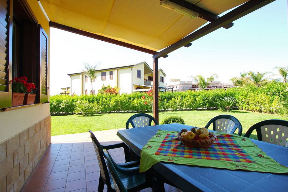 Photo of Patio Balcony in Campofelice di Roccella