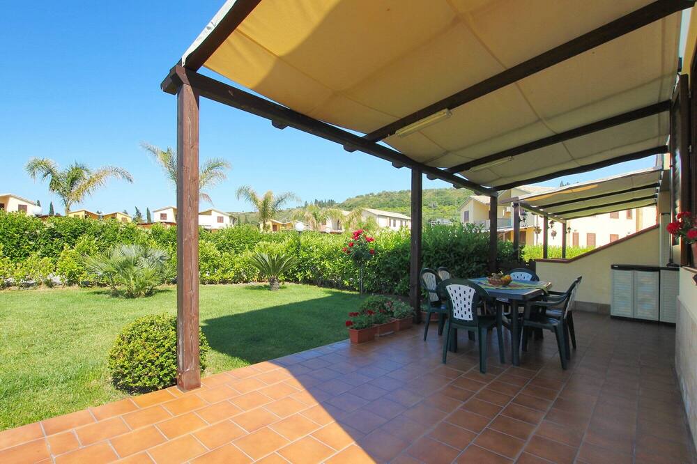 Photo of Patio Balcony in Campofelice di Roccella