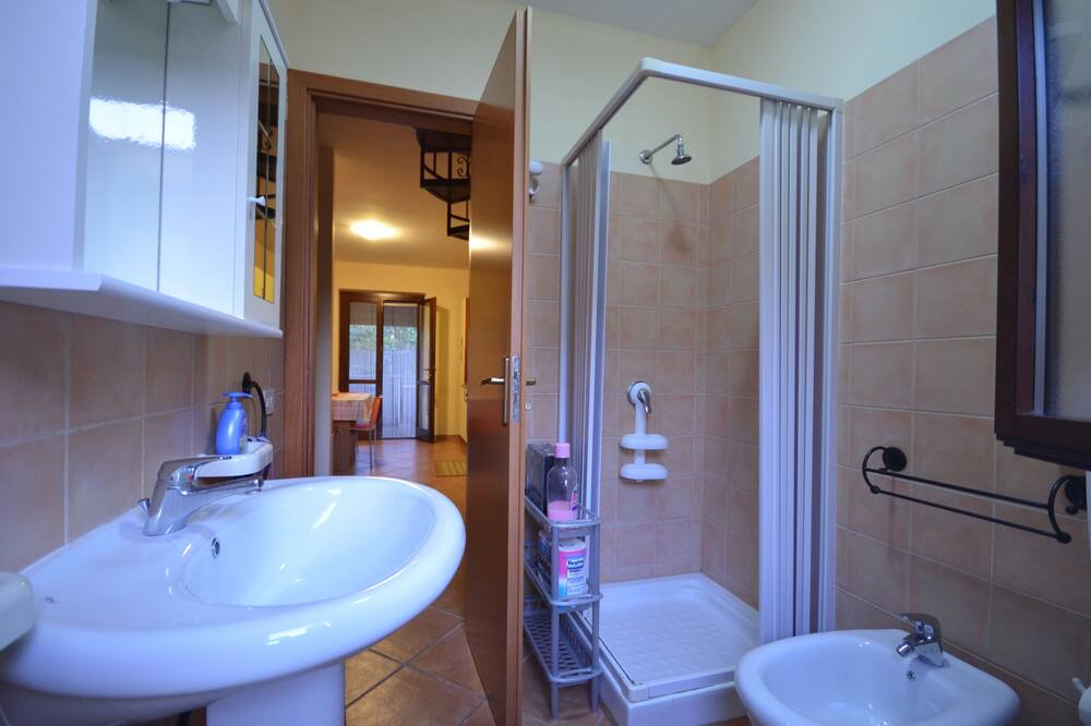 Photo of Bathroom in Campofelice di Roccella