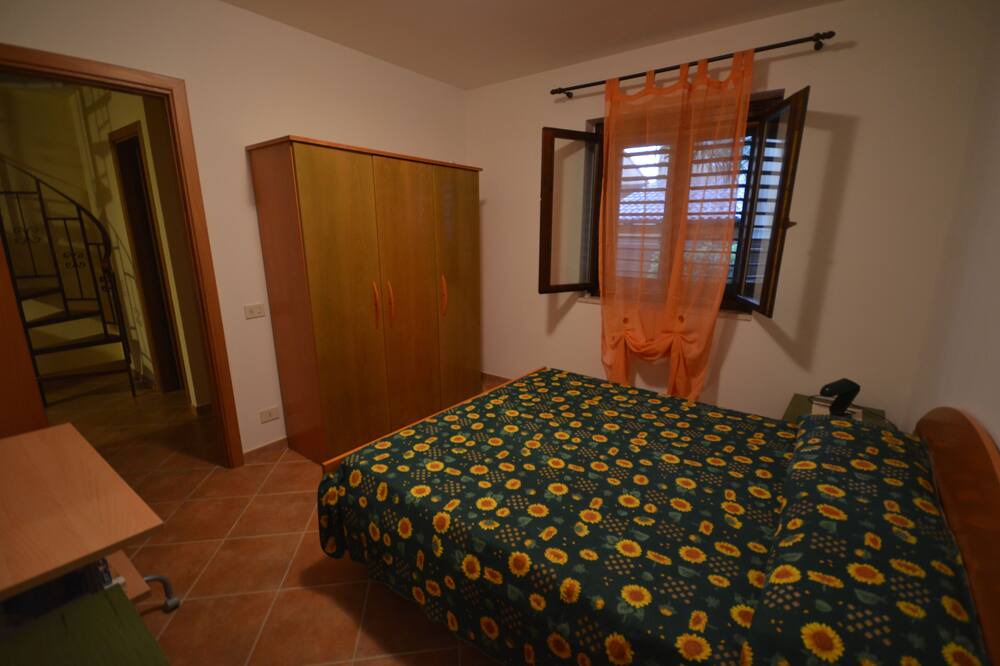 Photo of Bedroom in Campofelice di Roccella