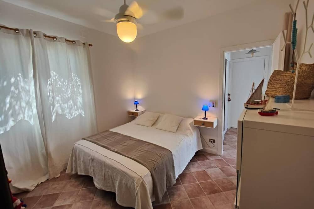 Photo of Bedroom in Castelluzzo