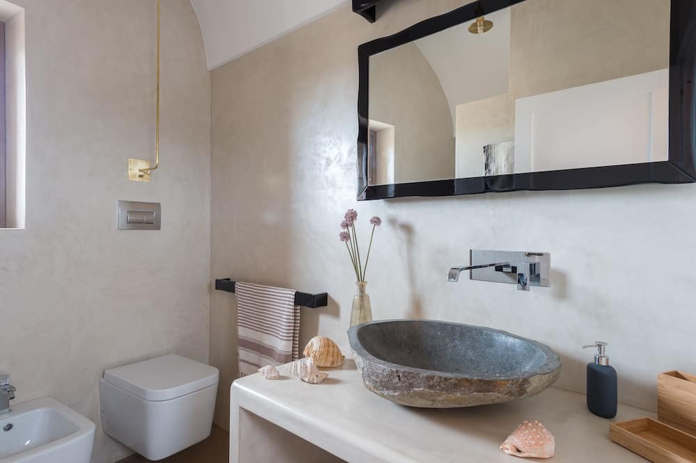 Photo of Bathroom in Pantelleria