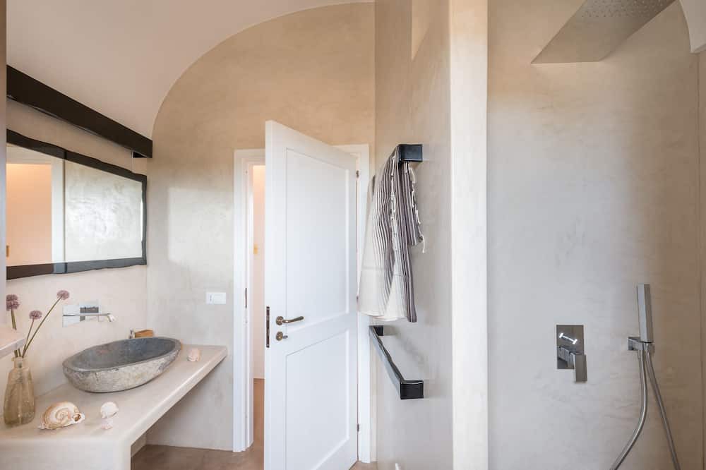 Photo of Bathroom in Pantelleria