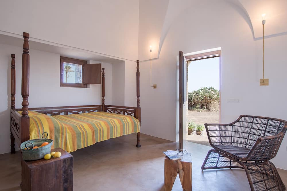 Photo of Bedroom in Pantelleria