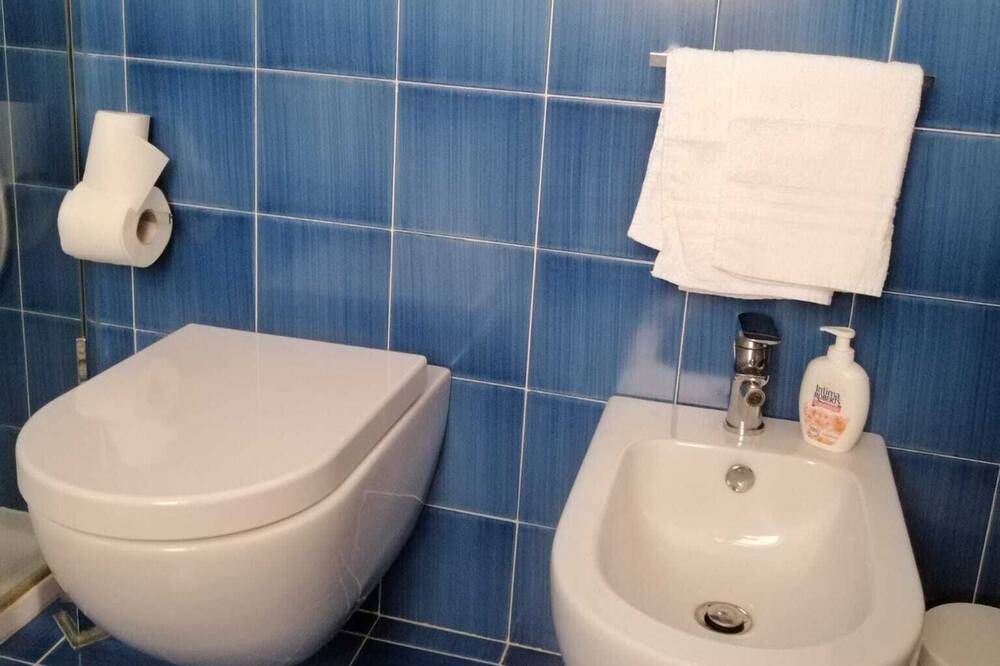 Photo of Bathroom in Atrani