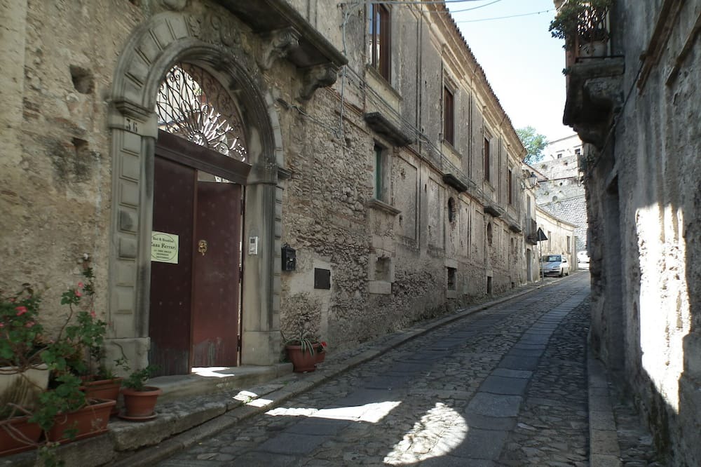 Photo of Outdoor in Gerace