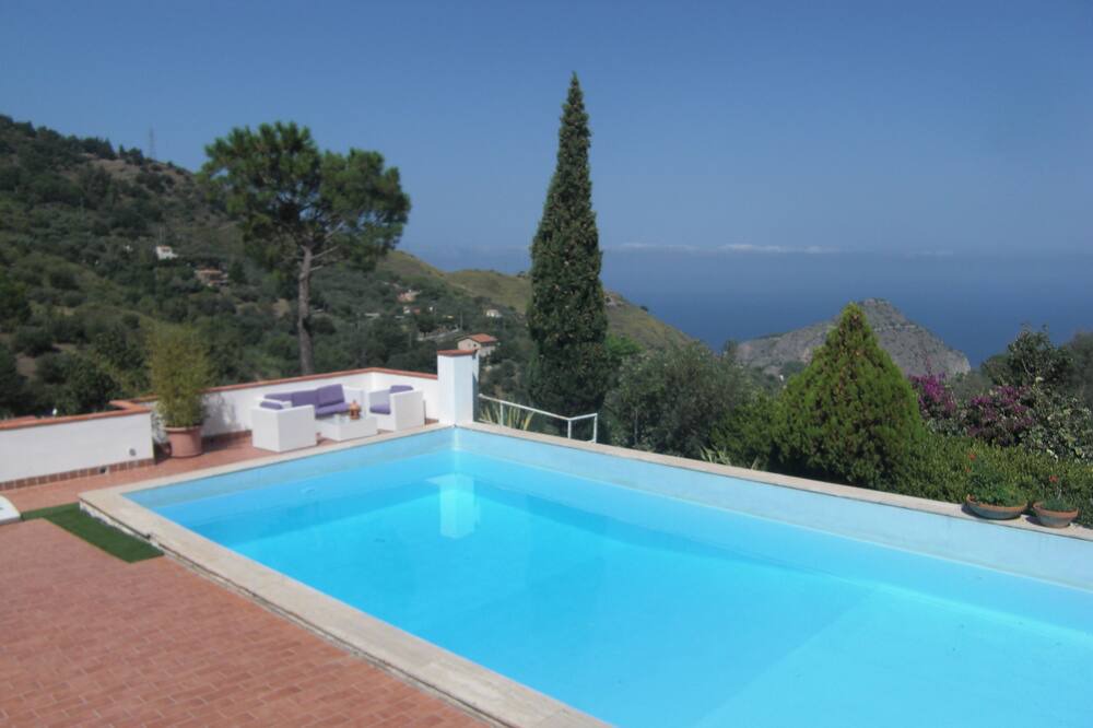 Photo of Outdoor in Cefalu