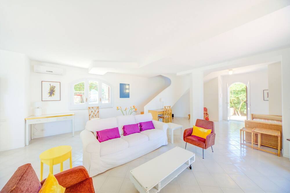 Photo of Bedroom in Costa Saracena-Castelluccio