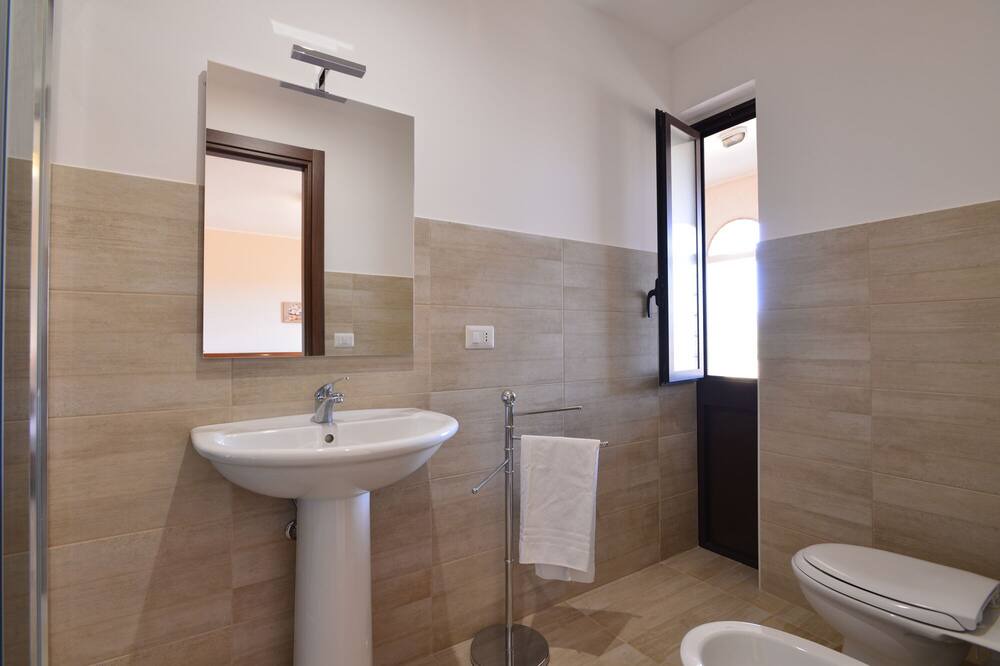 Photo of Bathroom in Syracuse