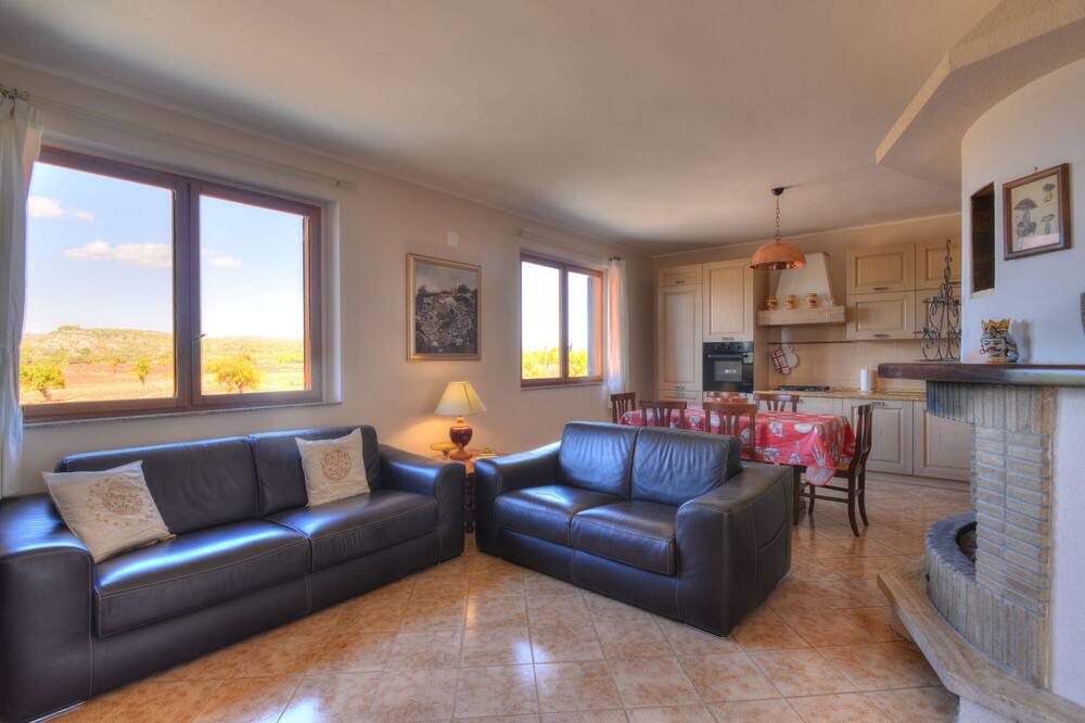Photo of Livingroom in Syracuse