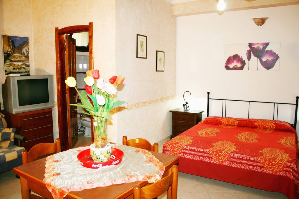 Photo of Bedroom in Avola
