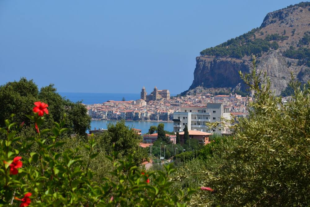 Photo of Others in Cefalu