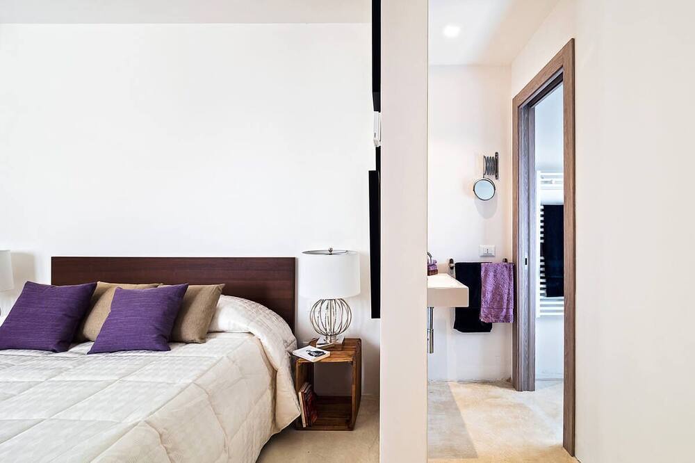 Photo of Bedroom in Avola